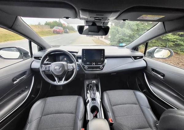 Toyota Corolla cena 41900 przebieg: 27800, rok produkcji 2021 z Siemiatycze małe 92